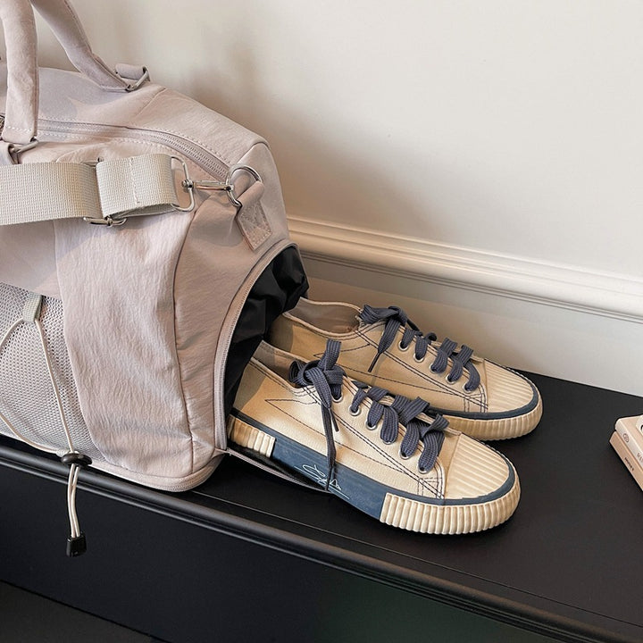 Sporty Travel Bag Bowlift