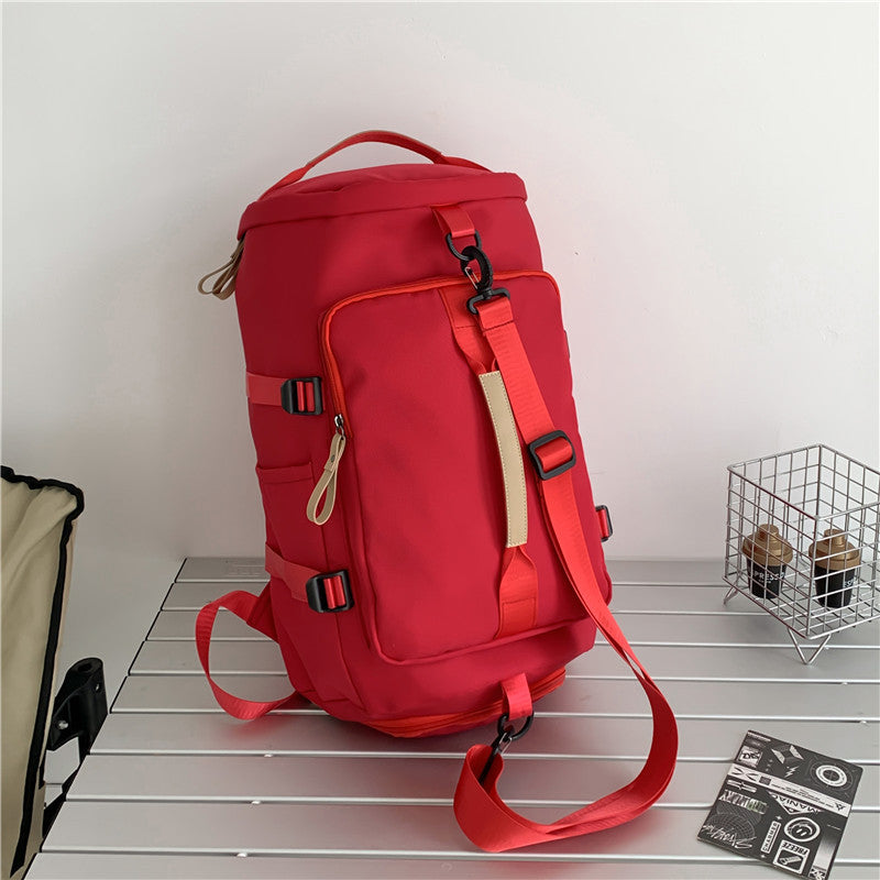 Multifunctional sports and travel bag with outdoor features Bowlift