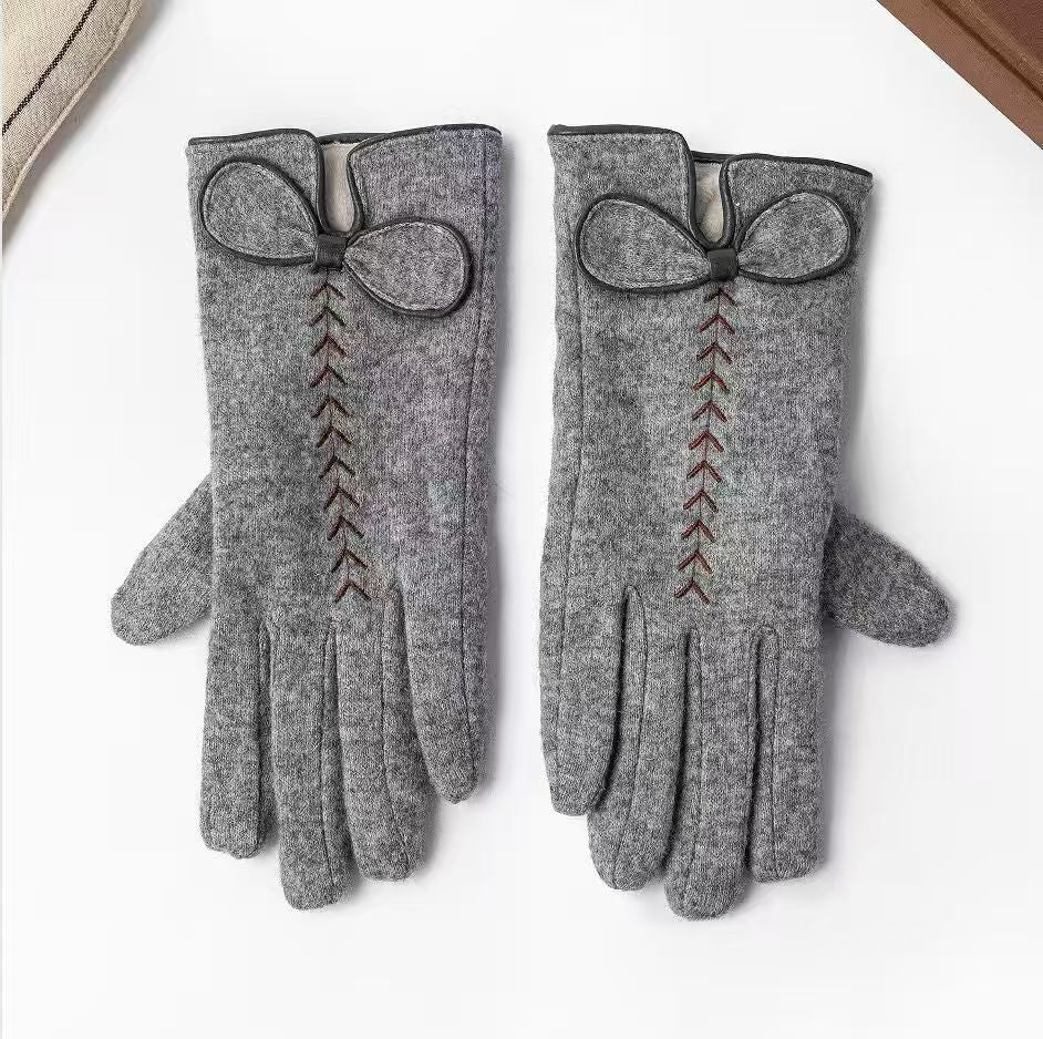Elegant Bow-Embellished Touchscreen Gloves Bowlift