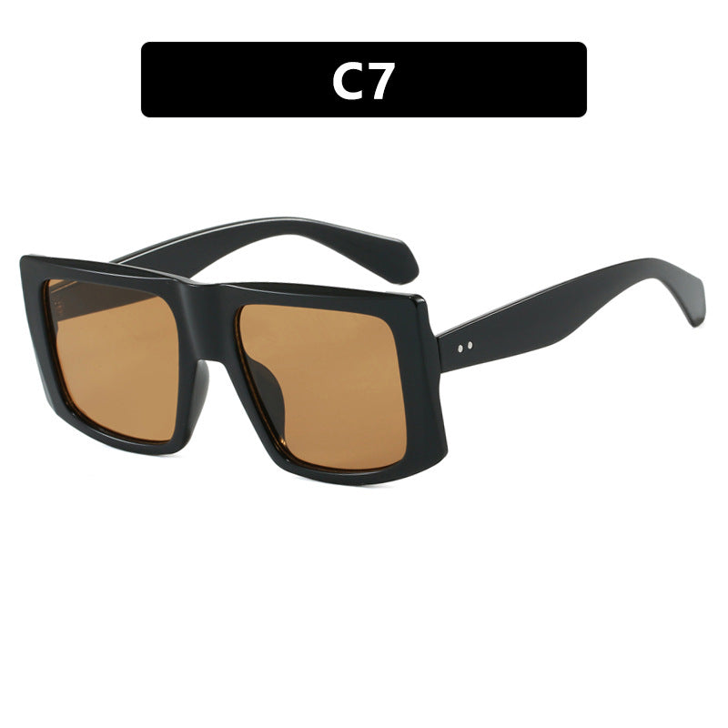 Women's square sunglasses with robust plastic frame and protective UV filter Bowlift