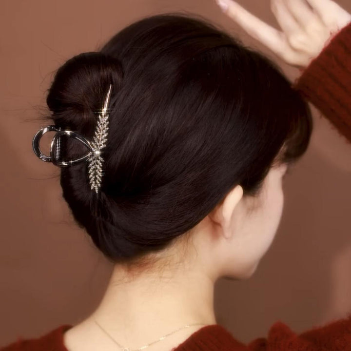 Decorative Leaf Design Hair Clip Bowlift