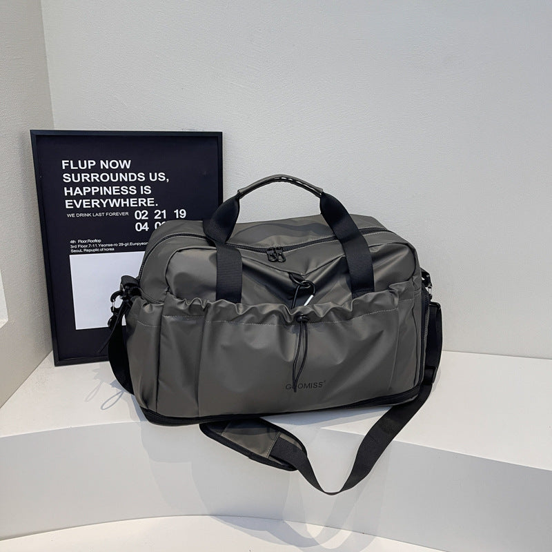 Versatile Multi-Pocket Travel Duffel