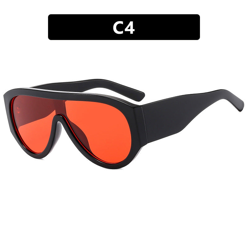 Women's fashionable privacy sunglasses with wide glamorous frame and UV protection Bowlift