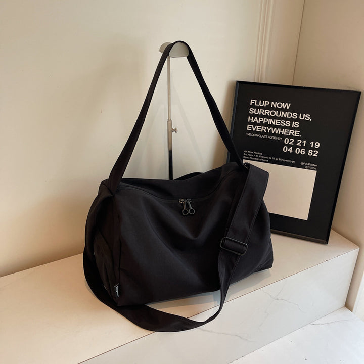 Spacious Multi-Functional Weekend Duffle