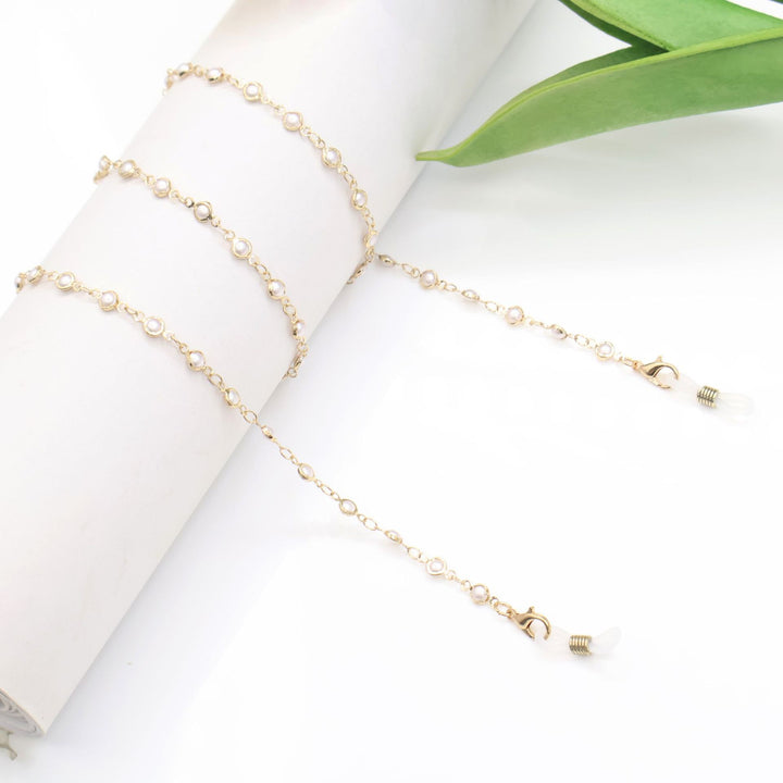 Pearl Accented Eyewear Chain Bowlift