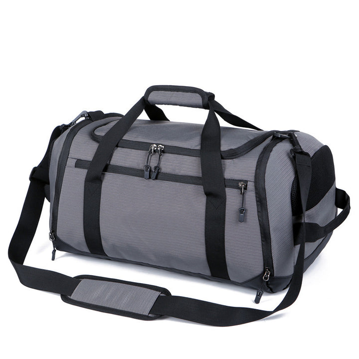 Spacious sports and travel bag with reinforced bottom Bowlift