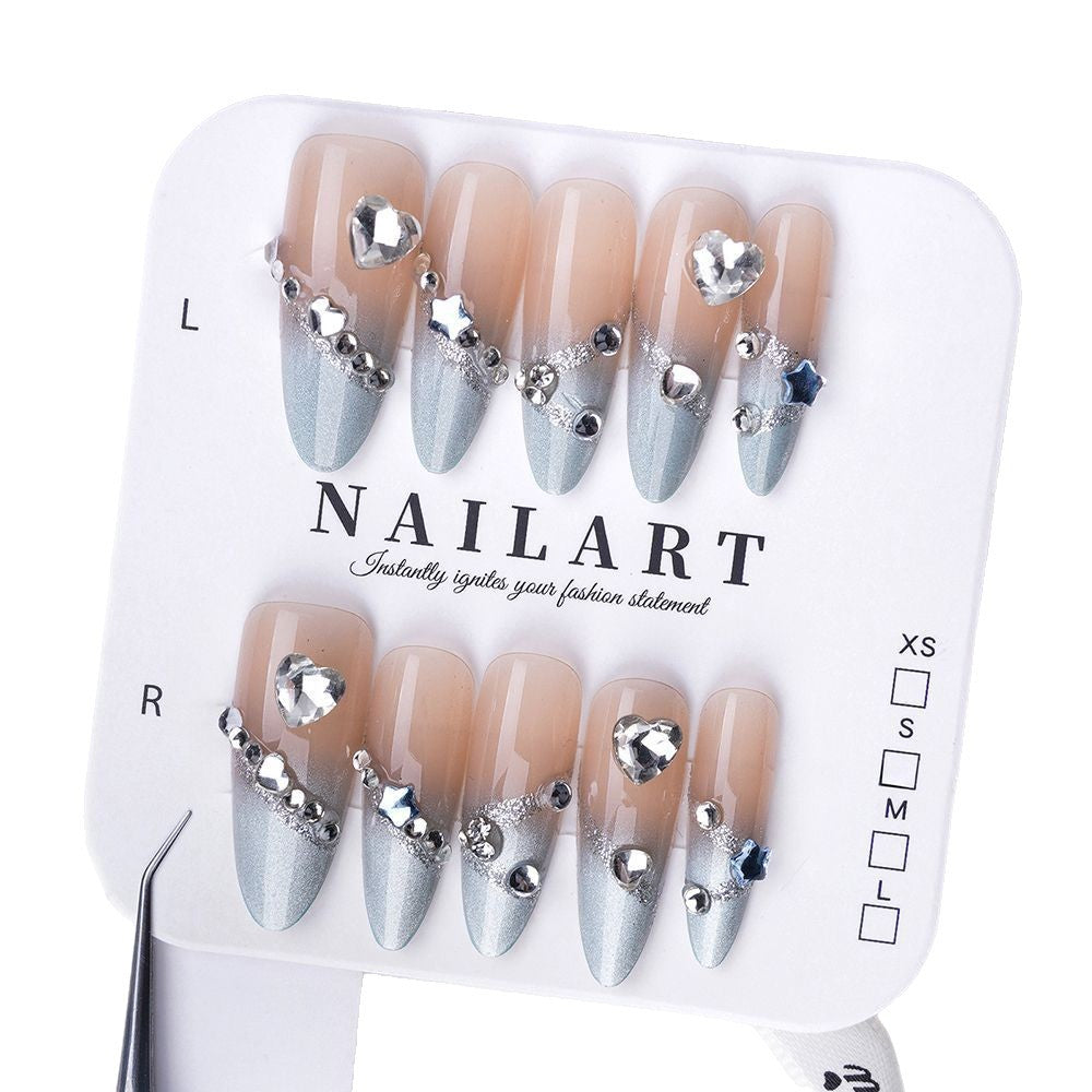 Artifical nails with shiny rhinestone decorations Bowlift