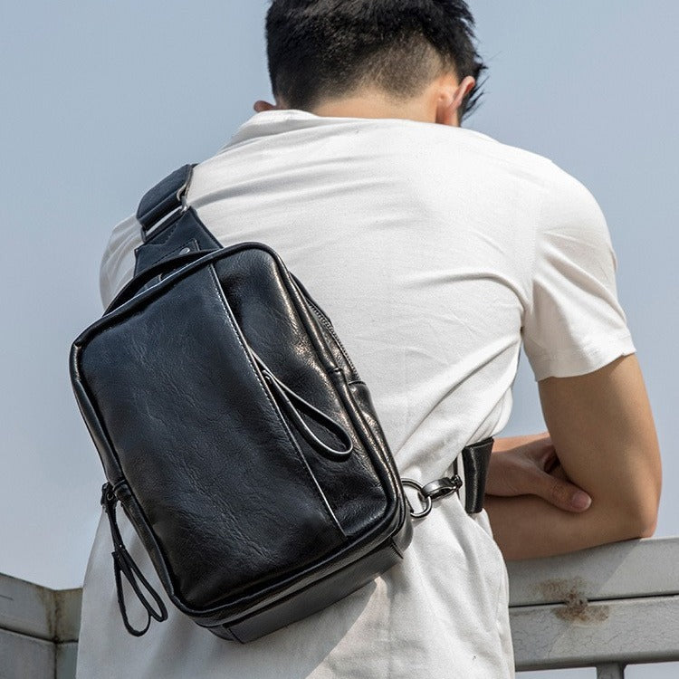 Compact Shoulder Bag Made of High-Quality Leather Bowlift