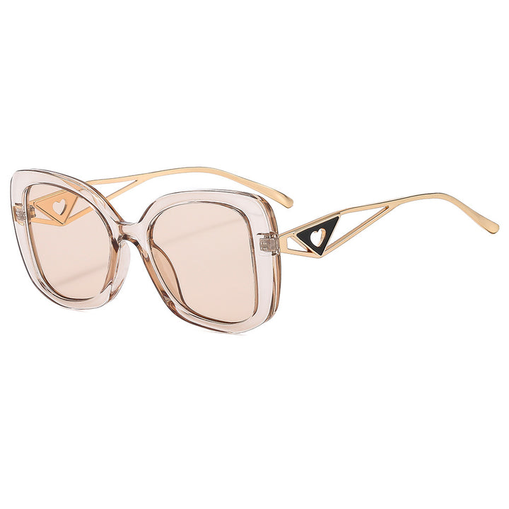 Ladies fashionable oversized sunglasses with luxurious heart detail Bowlift