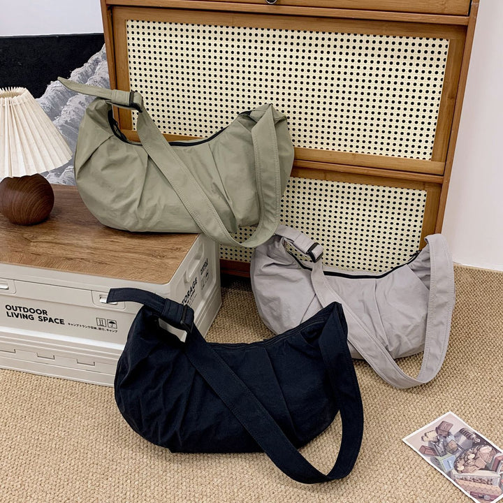 Fashionable shoulder bag with adjustable shoulder strap and practical design Bowlift