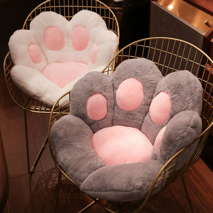 Plush seat cushion in paw shape Bowlift