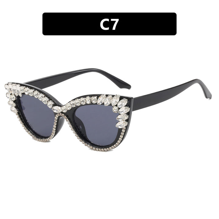 Women's extravagant Cat-Eye sunglasses with sparkling rhinestone embellishment Bowlift
