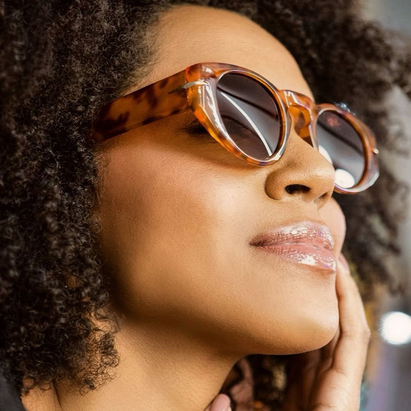 Women’s fashionable sunglasses with unique design and polarizing lenses Bowlift