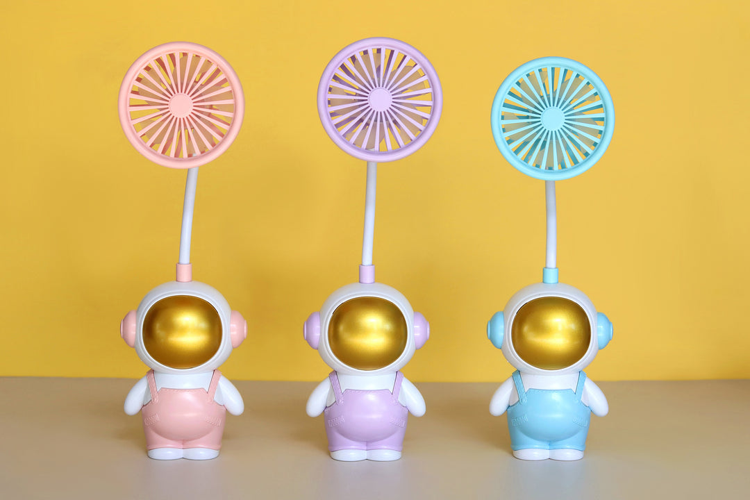 Unisex Fun Hand Fan in Astronaut Design Bowlift