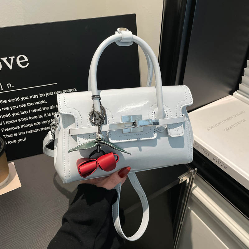 Fashion-Forward Structured Handbag Bowlift
