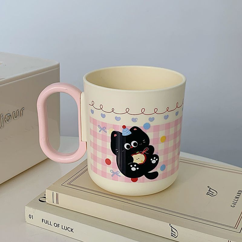 Coffee mug with cute cat design Bowlift