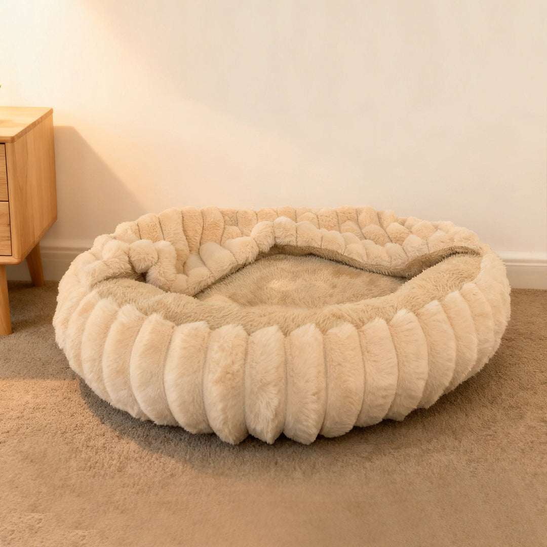 Ladies Cozy and Round Pet Bed with High Edge Bowlift