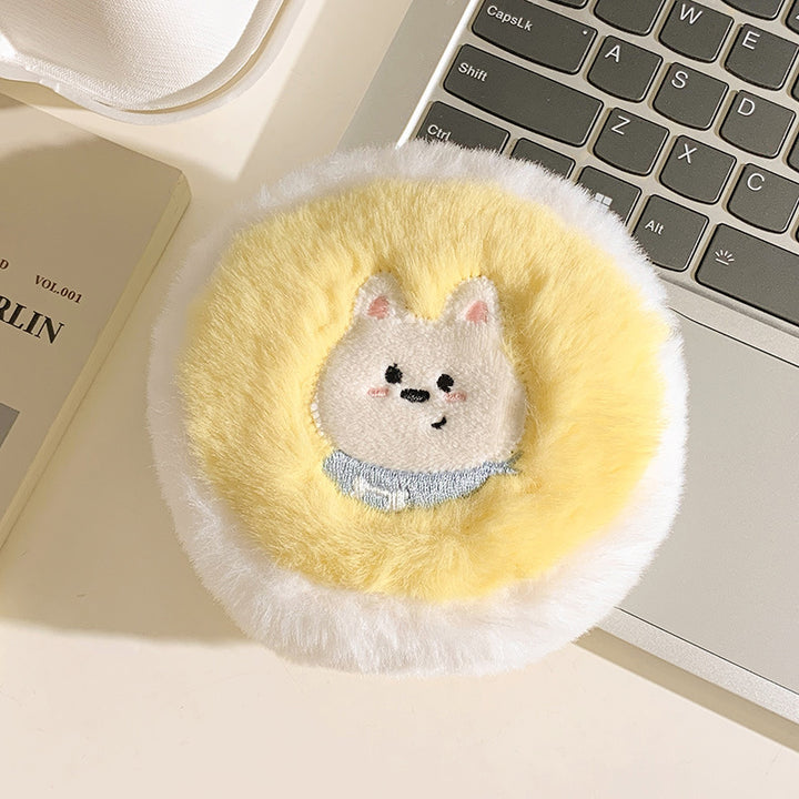 Fluffy animal motif cushion Bowlift
