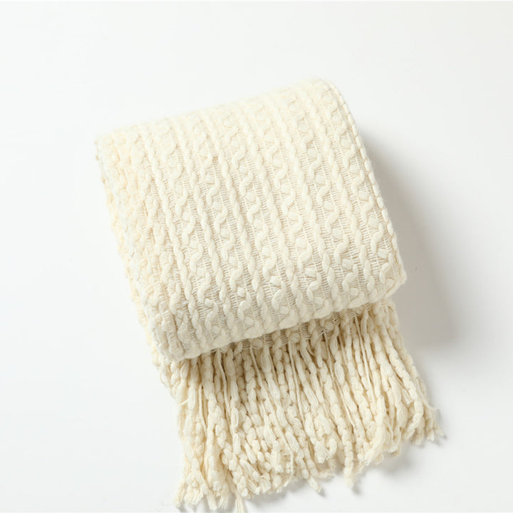 Cozy Knitted Scarf Bowlift