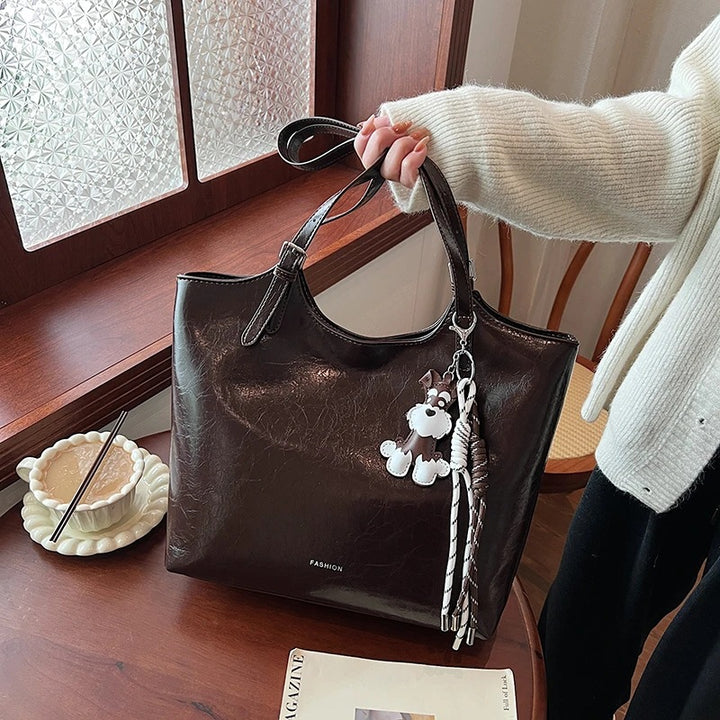 Luxurious Textured Leather Tote Bowlift