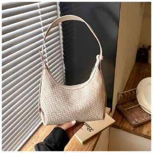 ven Leather Hobo Bag Bowlift