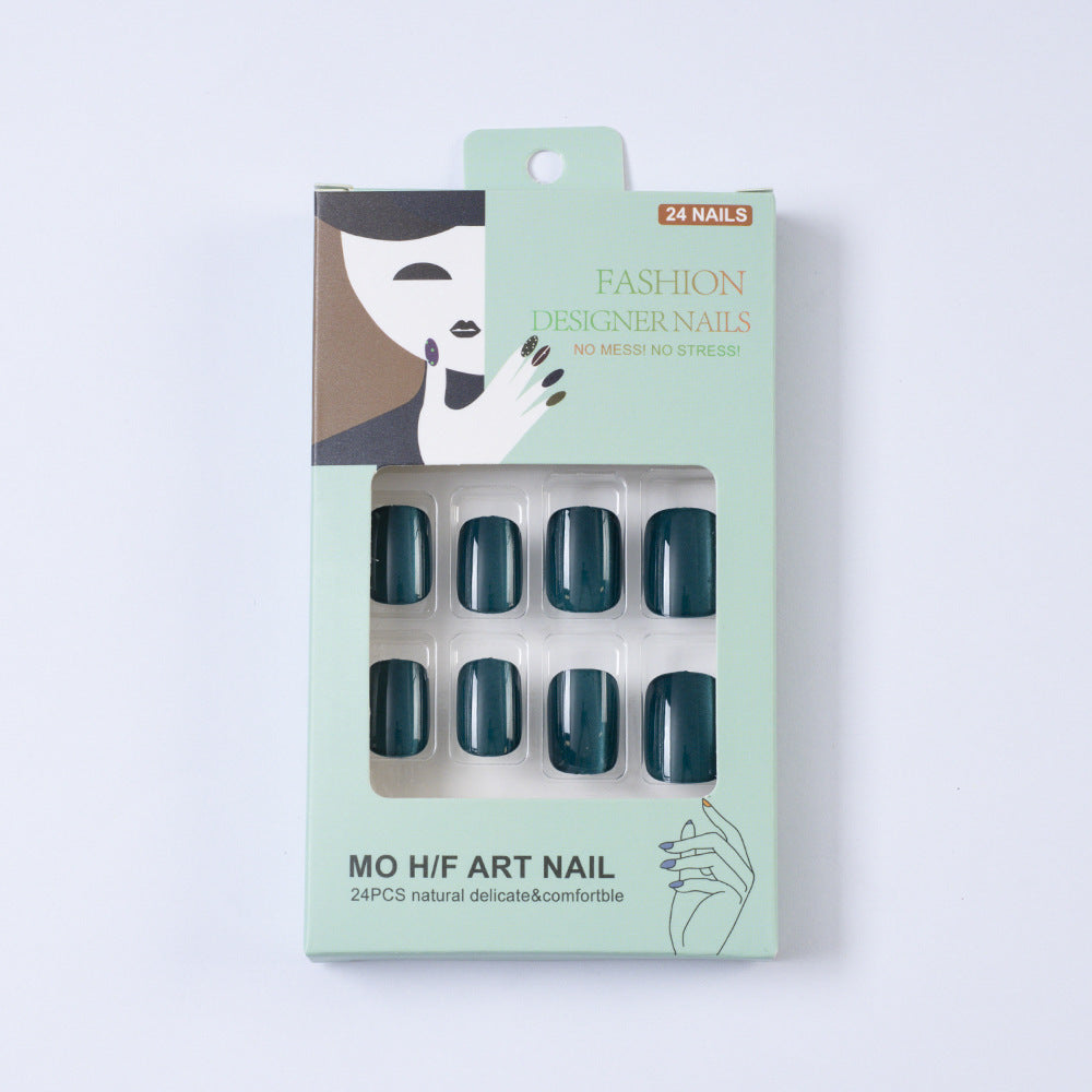 Artificial nails in elegant ombre design Bowlift