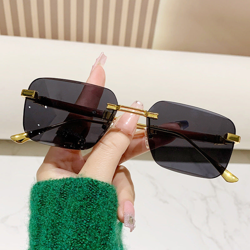 Women's fashionable rectangular sunglasses with elegant metal accent Bowlift