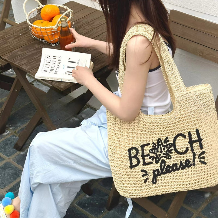 Leisure bag made of braided natural material Bowlift