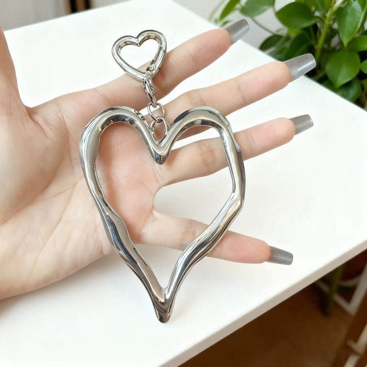 Heart-Shaped Keychain Holder Bowlift