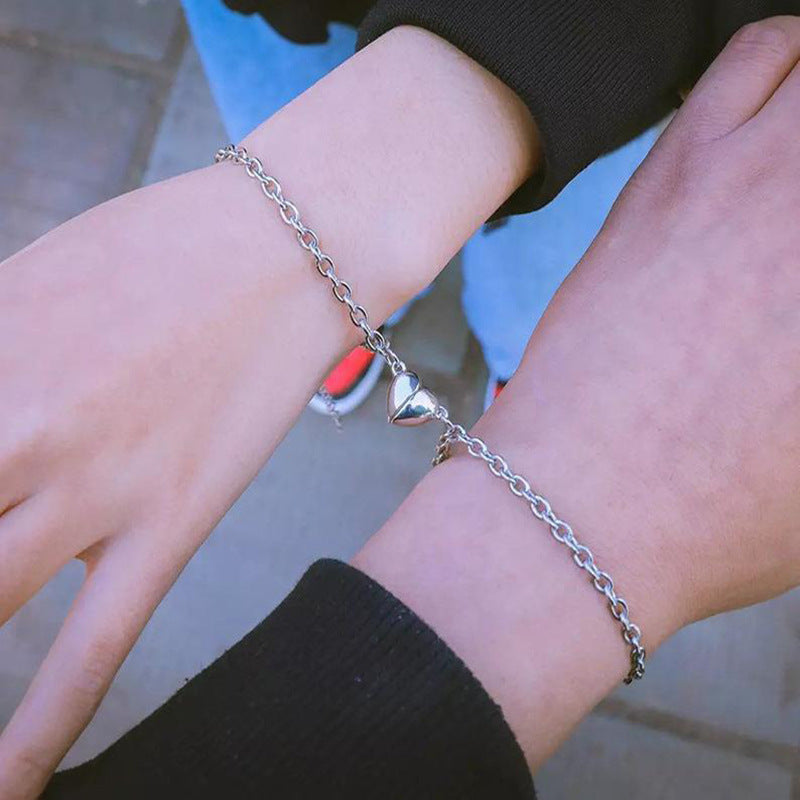 Charm-Bracelet Bowlift
