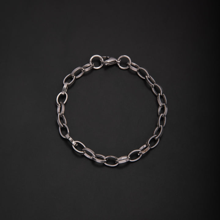 Contemporary Link Chain Necklace Bowlift