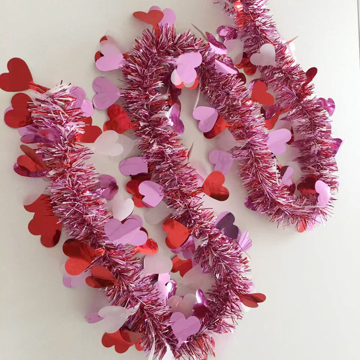 Heart-Shaped Decorative Garland Bowlift
