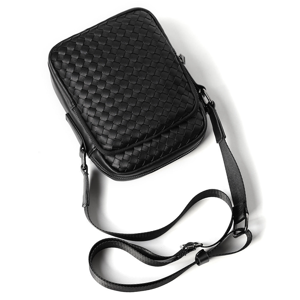 Practical Crossbody Bag with Woven Design Bowlift