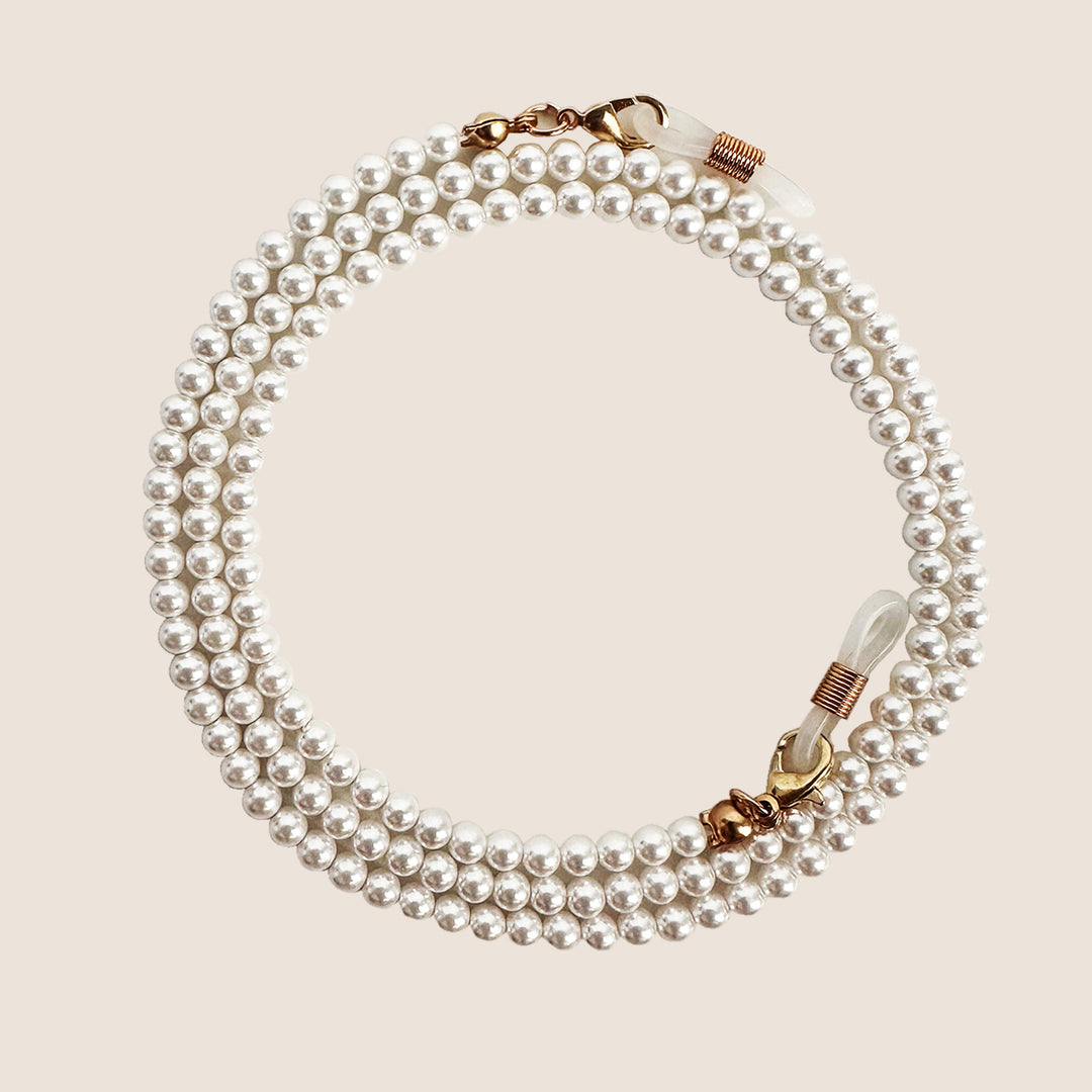 Multi-Layered Bead Eyewear Chain Bowlift