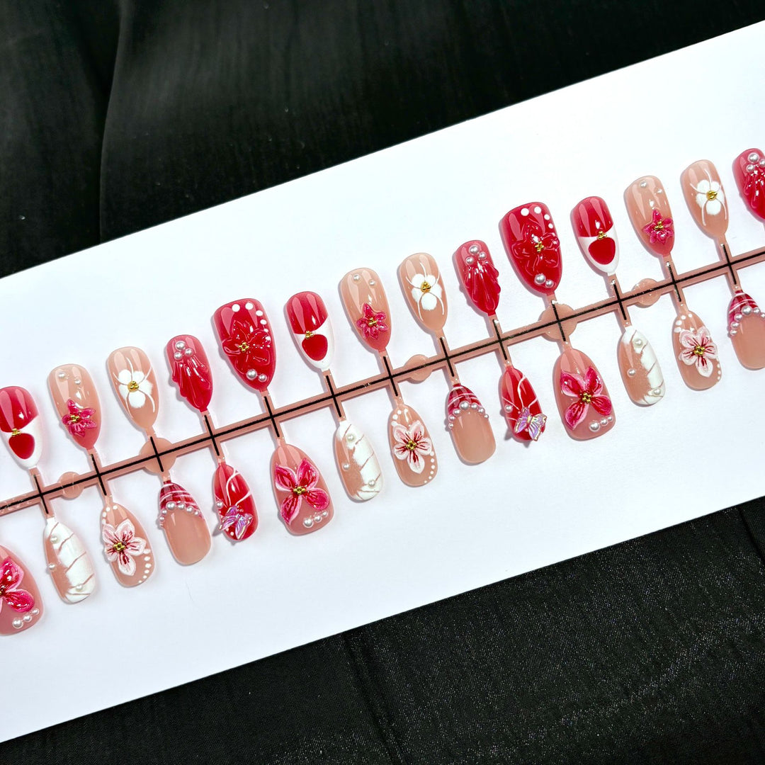 Decorative Artistic Press-On Nail Set