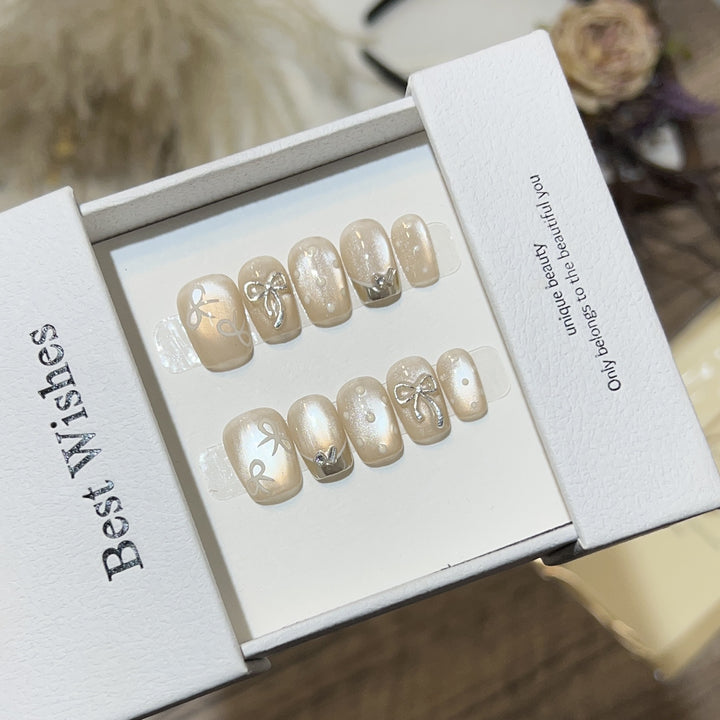 Elegant Bow-Embellished Press-On Nail Art Set Bowlift