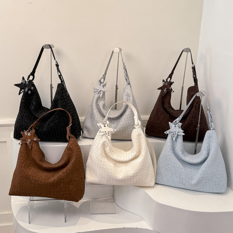 Elegant and Practical Shoulder Bag Bowlift