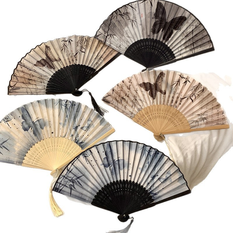 Hand fan with elegant butterfly design Bowlift