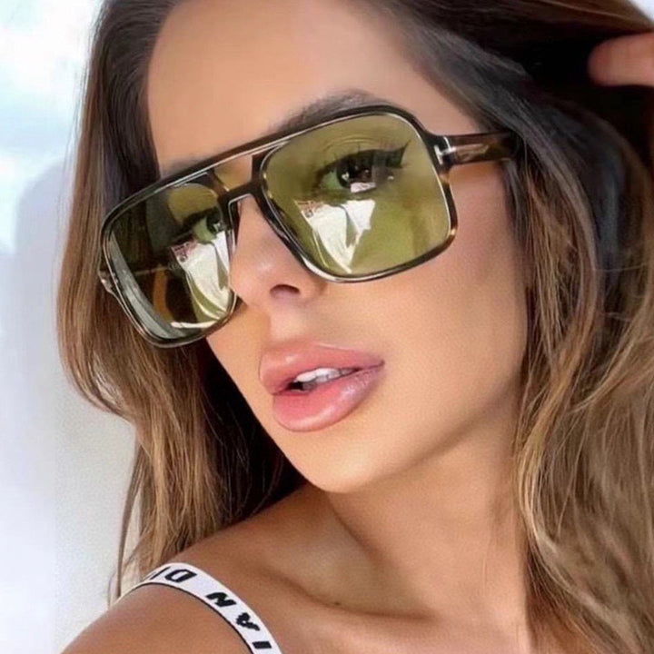 Women's stylish sunglasses in distinctive rectangular design Bowlift