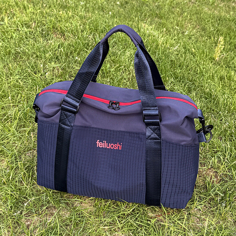 Ladies sporty and practical weekender bag Bowlift