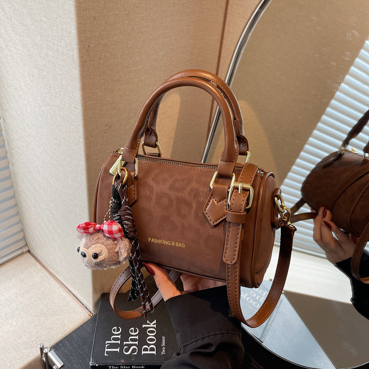 Compact Structured Handbag Bowlift