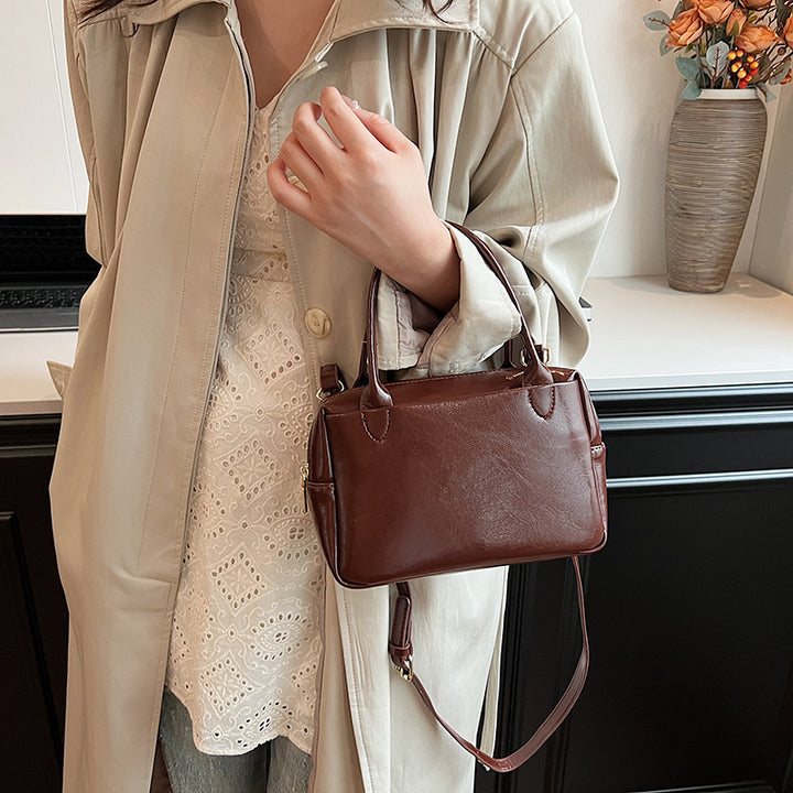 Luxurious Structured Leather Handbag Bowlift