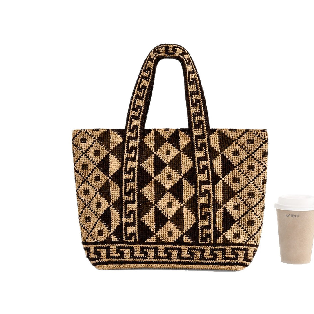Fashionable and Practical Wicker Bag Bowlift