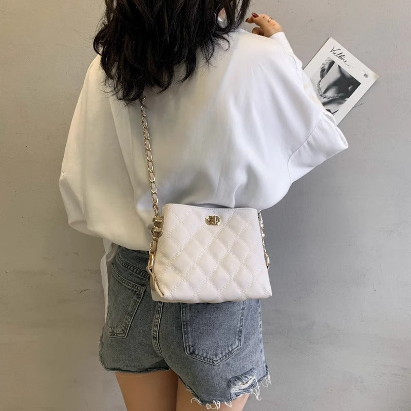 Quilted Crossbody Bag Bowlift