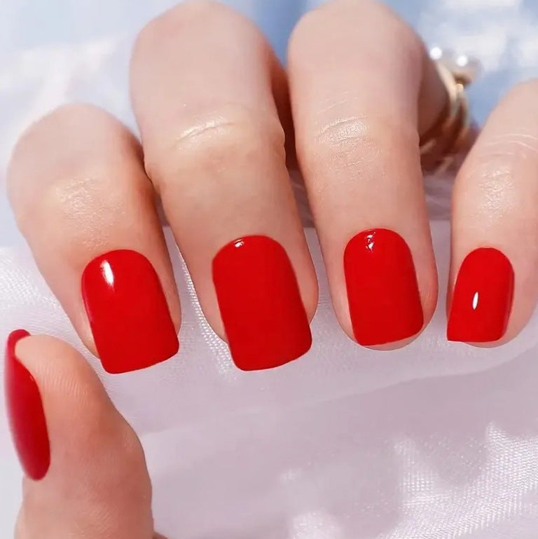 Glossy Nail Lacquer Bowlift