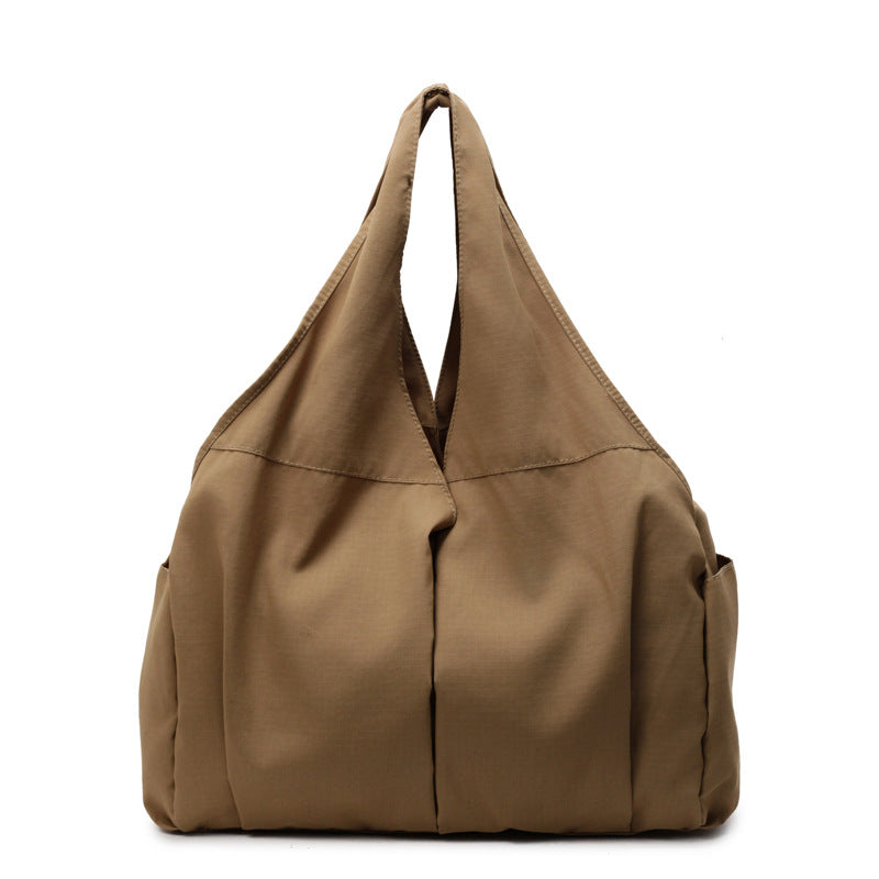 Spacious Everyday Hobo Bag Bowlift
