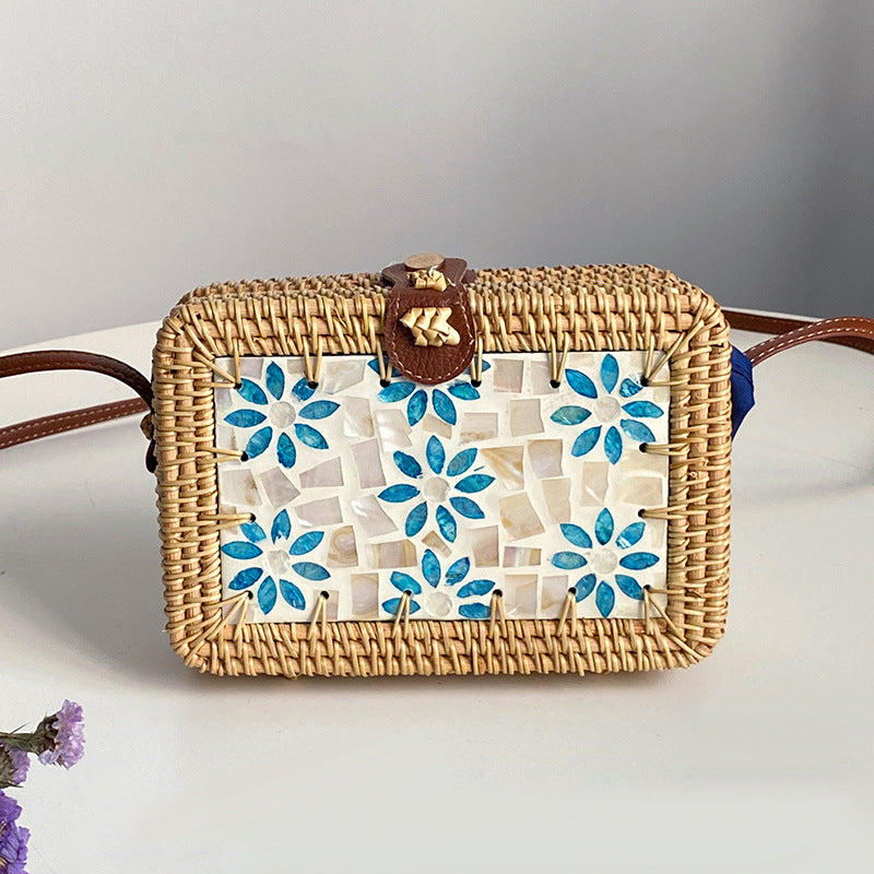 Handwoven basket bag Bowlift