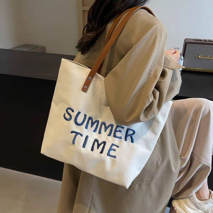Beach bag with embroidered summer motif Bowlift
