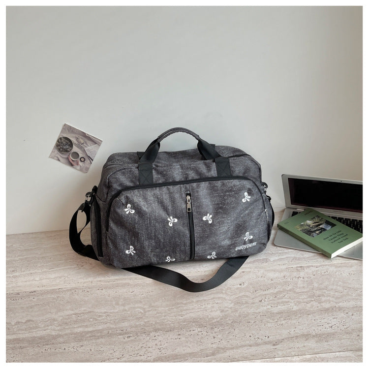 Women's spacious sport and travel bag with elegant details Bowlift