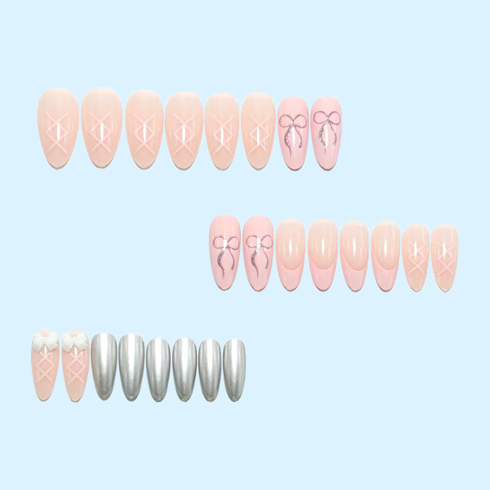 Artificial nails with elaborate design Bowlift